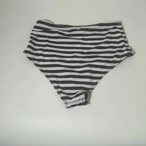 Cupshe Striped Bikini Bottom - Picture 4 of 4